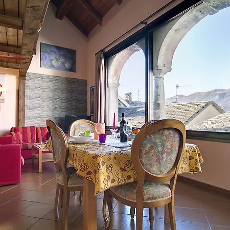 Apartment Orta *
