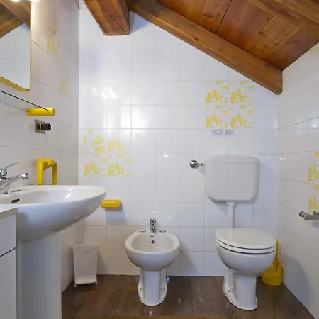 Apartment Orta *